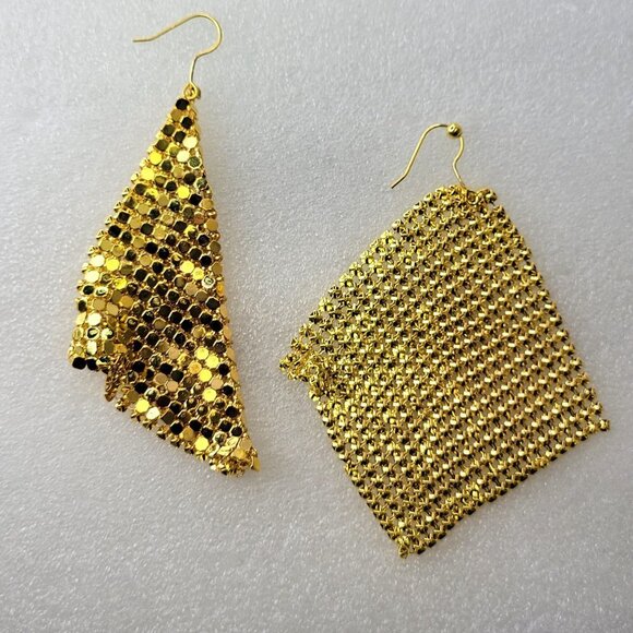 Light Metallic Gold Chain Mail Drop Earrings - Picture 8 of 11